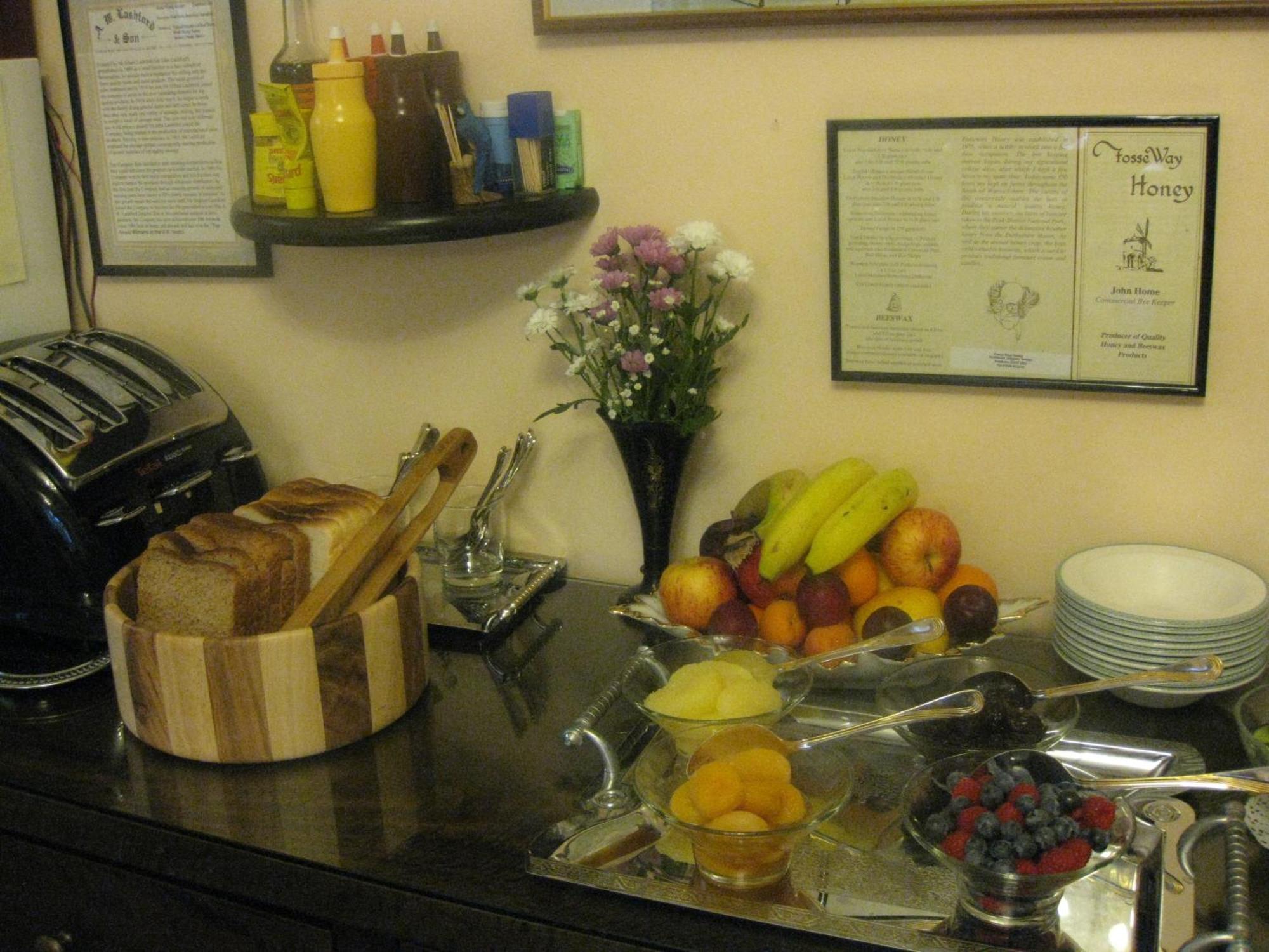 Penryn Guest House, Ensuite Rooms, Free Parking And Free Wifi Stratford-upon-Avon Exterior photo