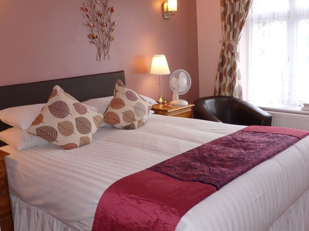 Penryn Guest House, Ensuite Rooms, Free Parking And Free Wifi Stratford-upon-Avon Exterior photo