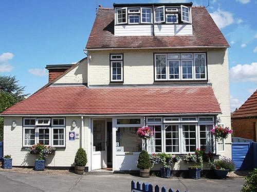 Penryn Guest House, Ensuite Rooms, Free Parking And Free Wifi Stratford-upon-Avon Exterior photo